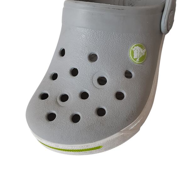 Crocs Crocband Clogs Boys 6/7 Gray Lime Green Stripe Retro Water Shoes Summer - Picture 6 of 9